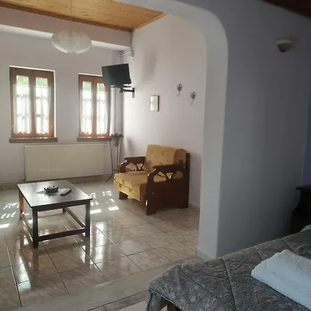Filoxenia Hotel
