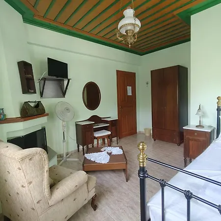 Filoxenia Hotel *
